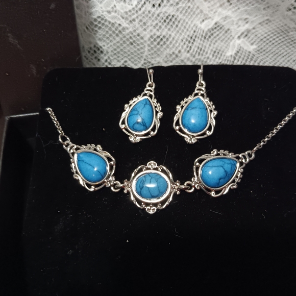 3 Piece Turquoise Set - Picture 2 of 3